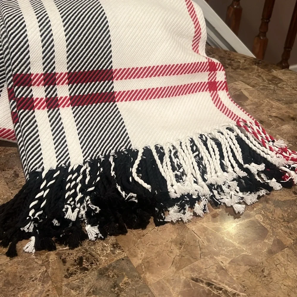 Williams Sonoma Home Plaid Throw